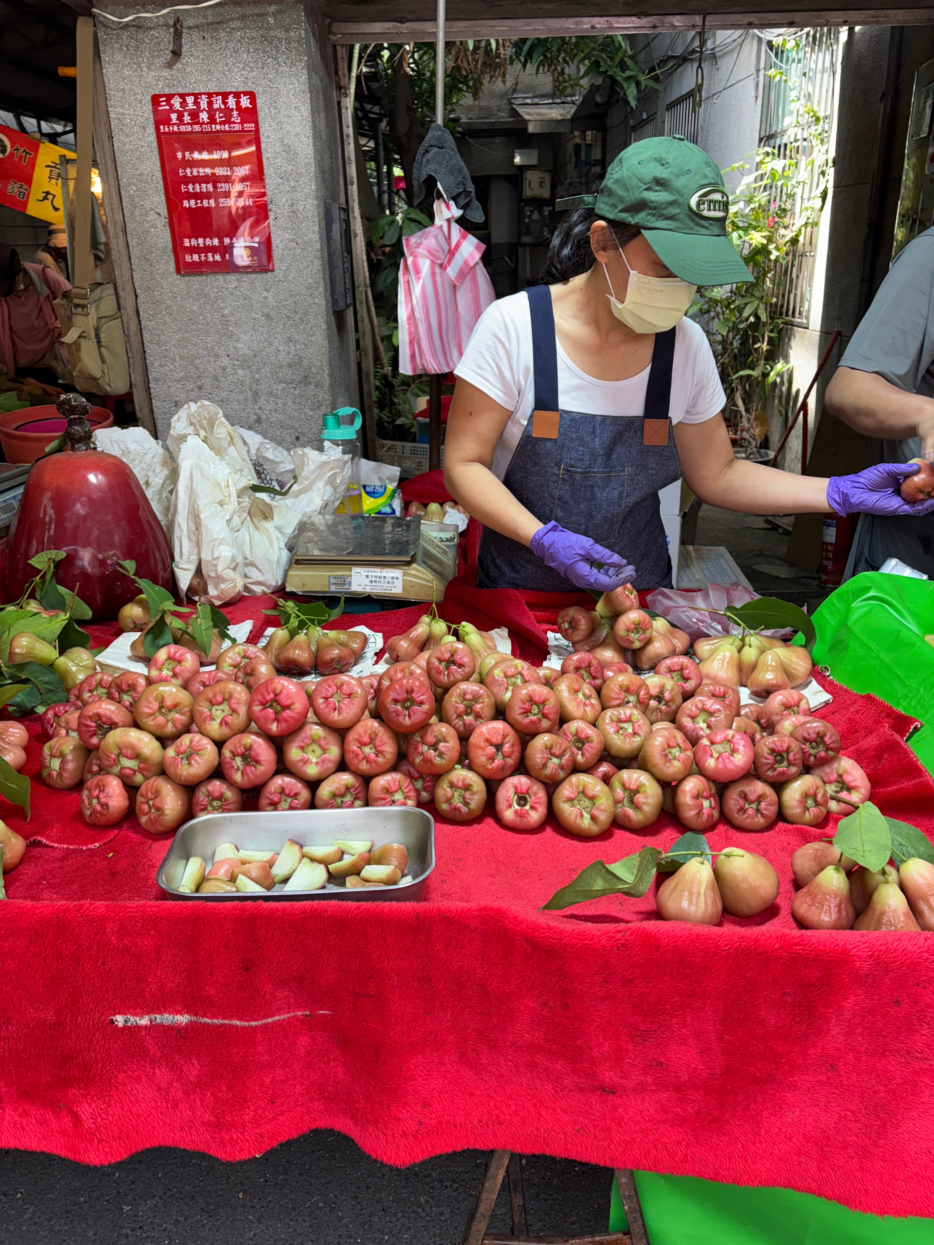 Taiwanese Wax Apple seller